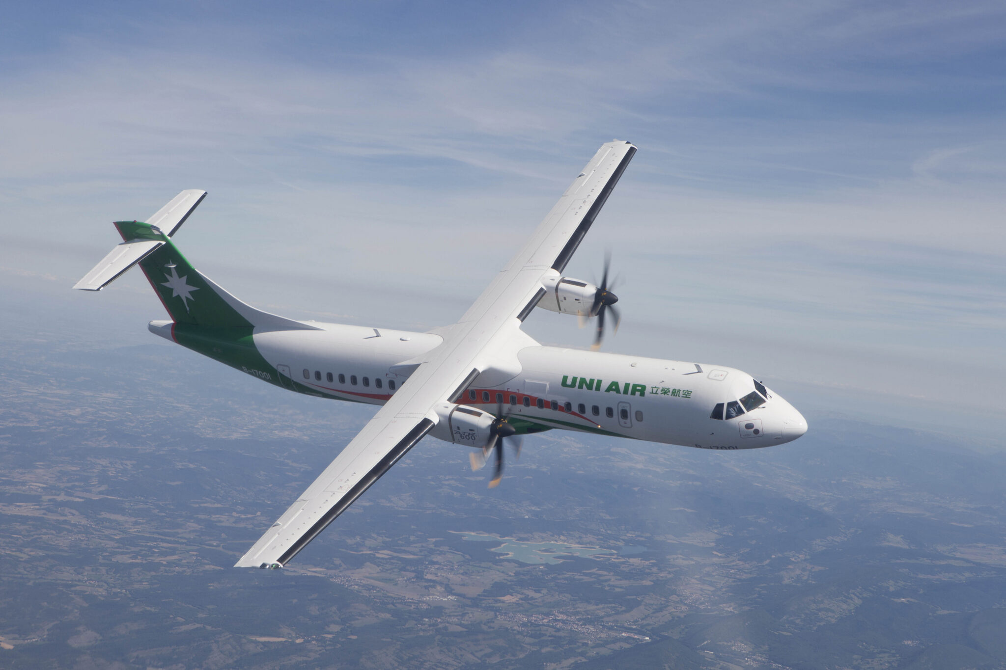 atr-delivers-first-atr-72-600-to-fly-in-asia-atr